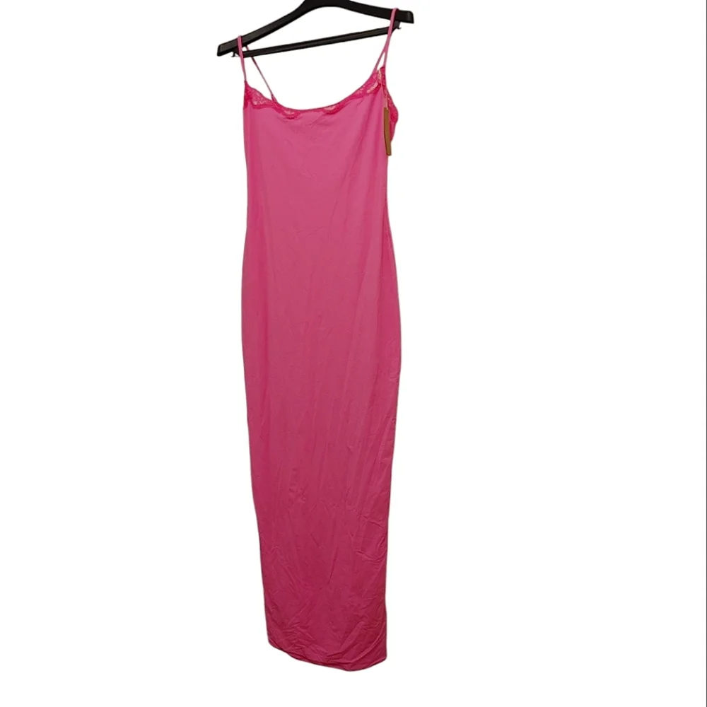 SKIMS Fits Everybody Lace Long Slip Dress - Picture 16 of 16